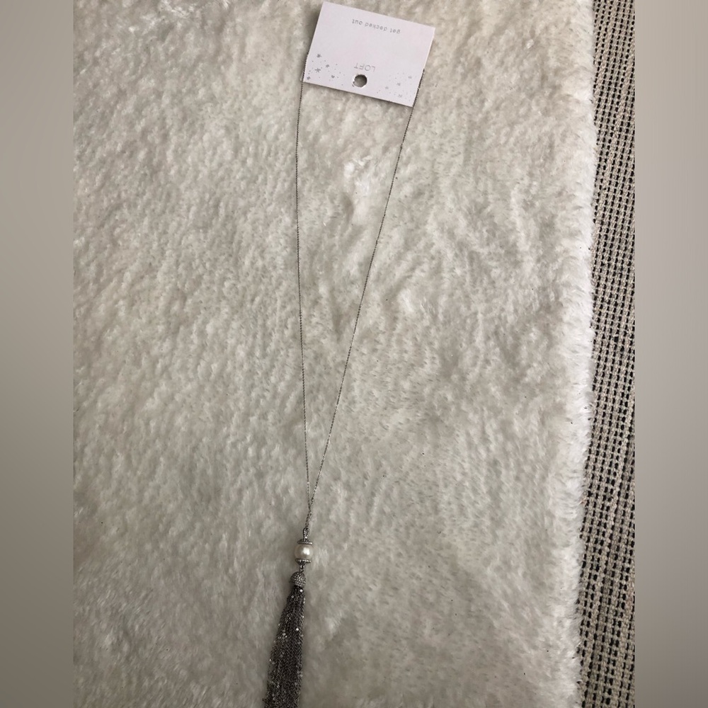 Loft silver neckles